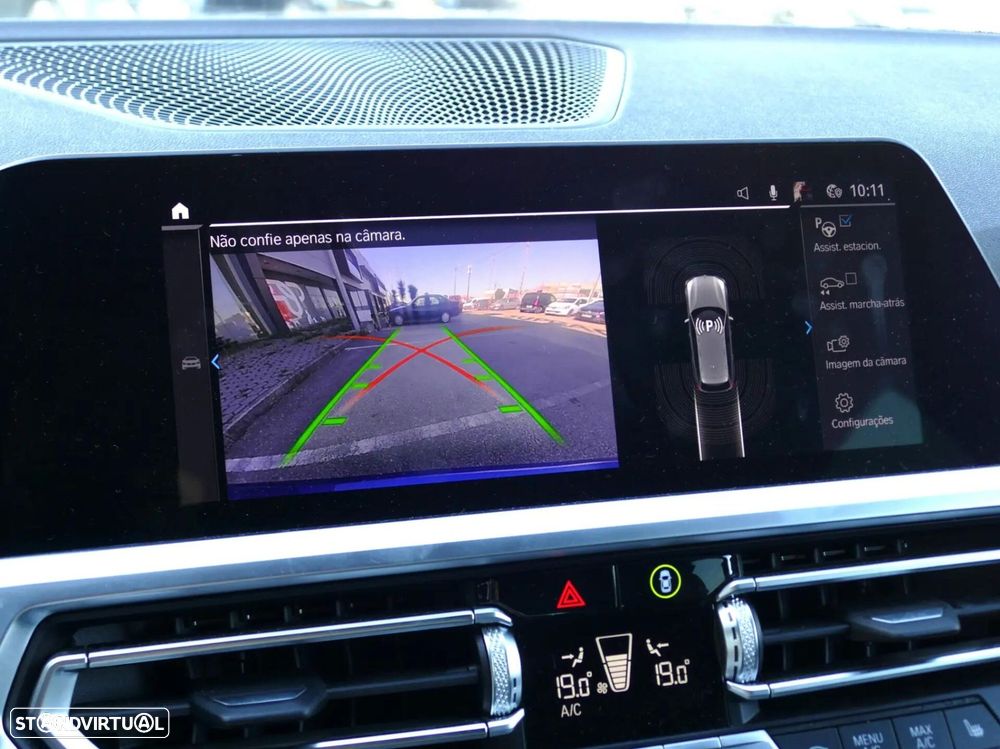 BMW 330 e Pack Desportivo M Auto - 23