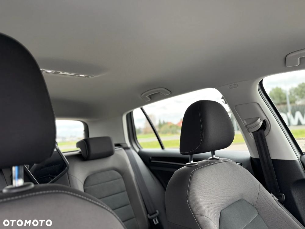 Volkswagen Golf 1.4 TSI BMT Highline - 23