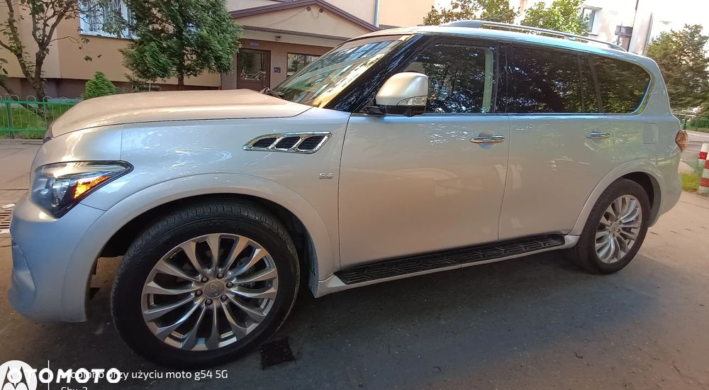 Infiniti QX80 - 17