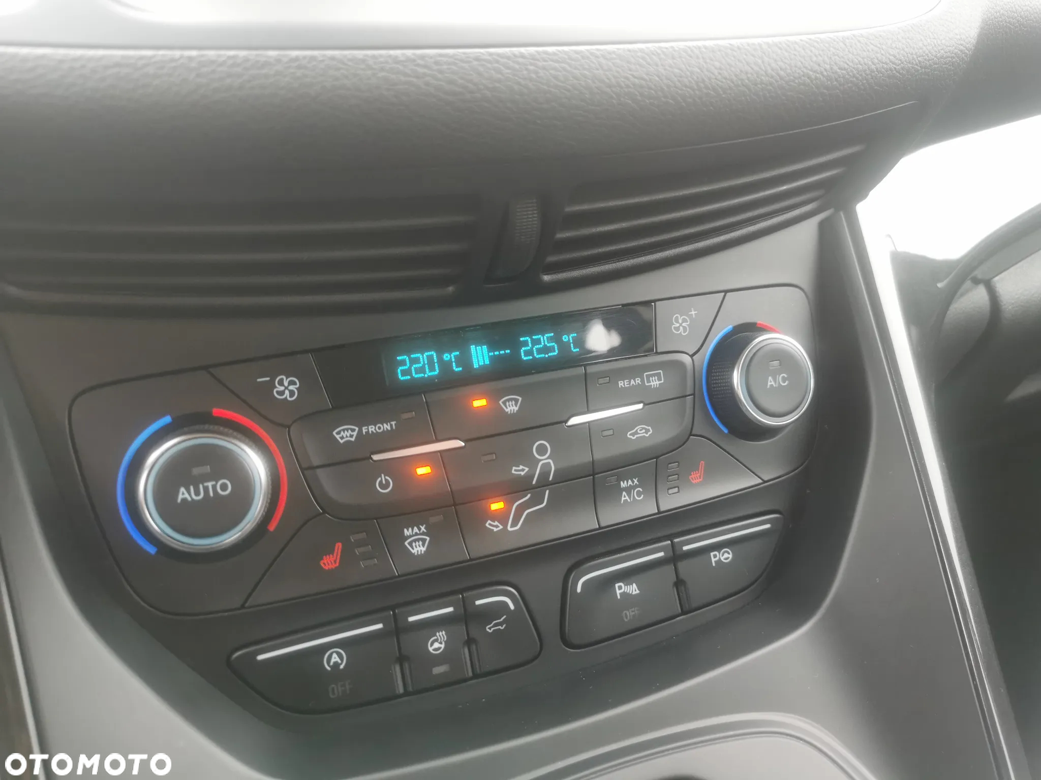 Ford Kuga 2.0 TDCi 4x4 Titanium - 18
