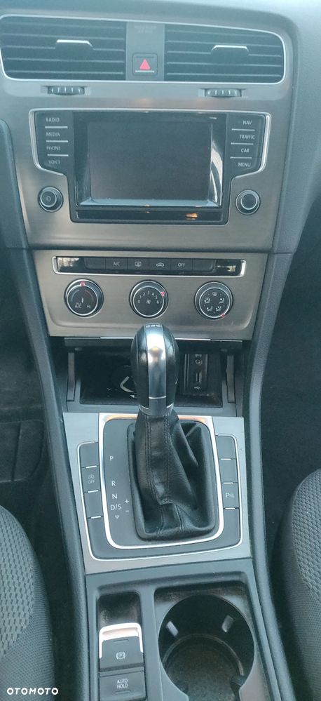 Volkswagen Golf 1.4 TSI BMT Comfortline DSG - 12