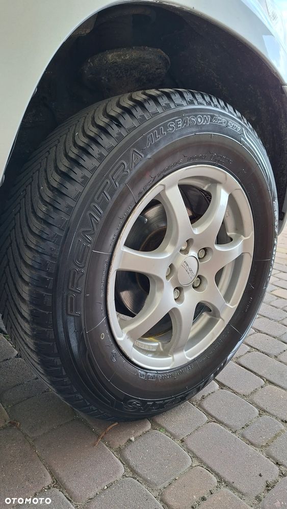 Toyota RAV4 1.8 VVT-i Terra 2WD - 12