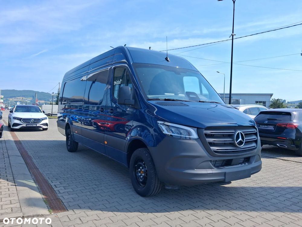 Mercedes-Benz Sprinter - 4