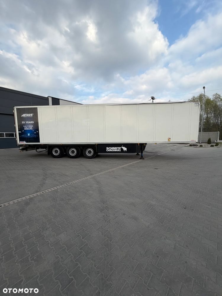 Schmitz Cargobull Chłodnia Dopplestock Uszkodzona - 8