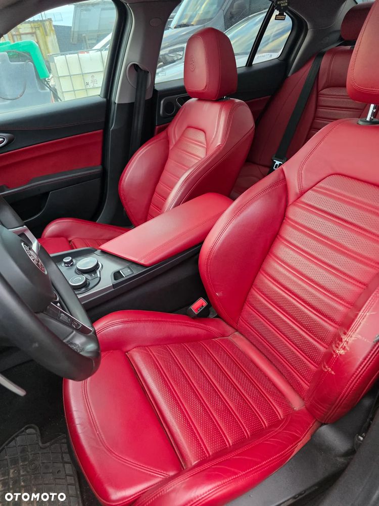 Alfa Romeo Giulia 2.0 Turbo Veloce Q4 - 8