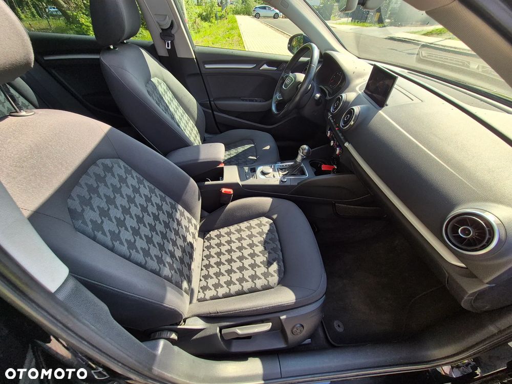 Audi A3 Sportback - 17