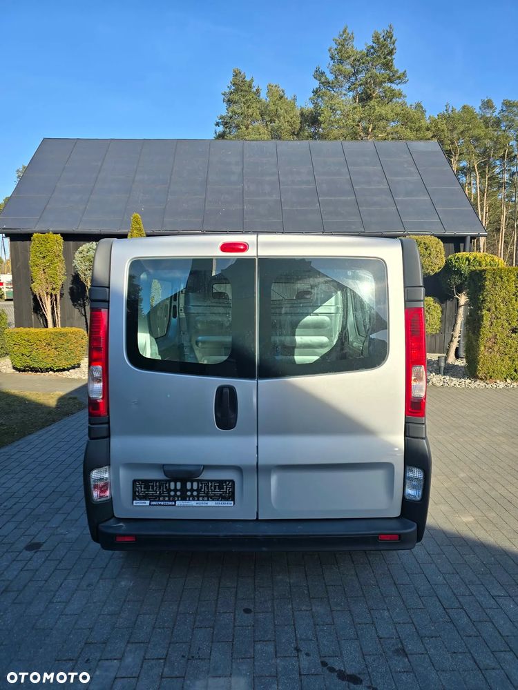 Renault Trafic - 8