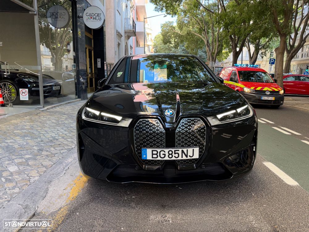 BMW iX xDrive 50 Pack Desportivo - 7