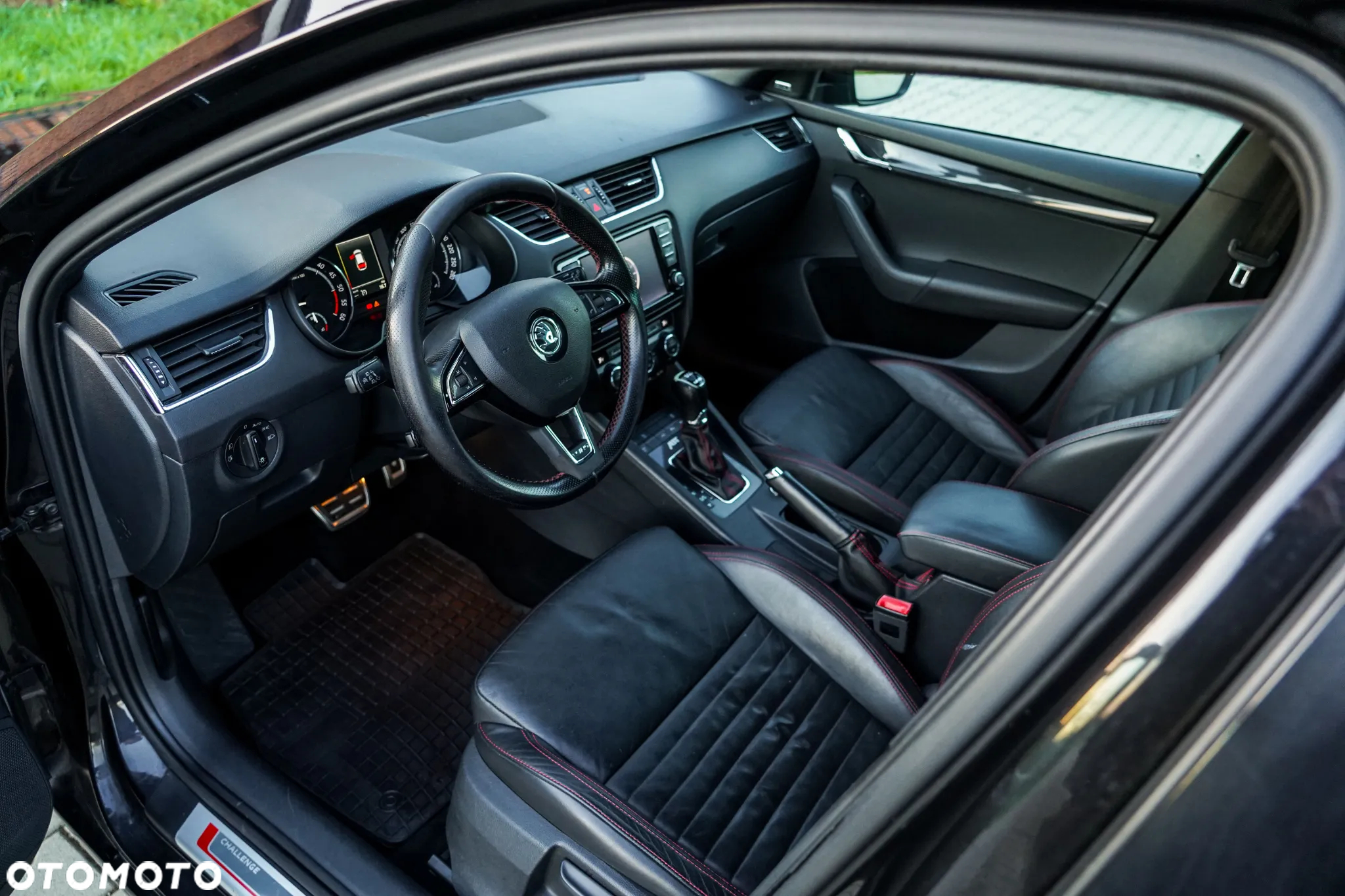 Skoda Octavia 2.0 TDI RS DSG - 22