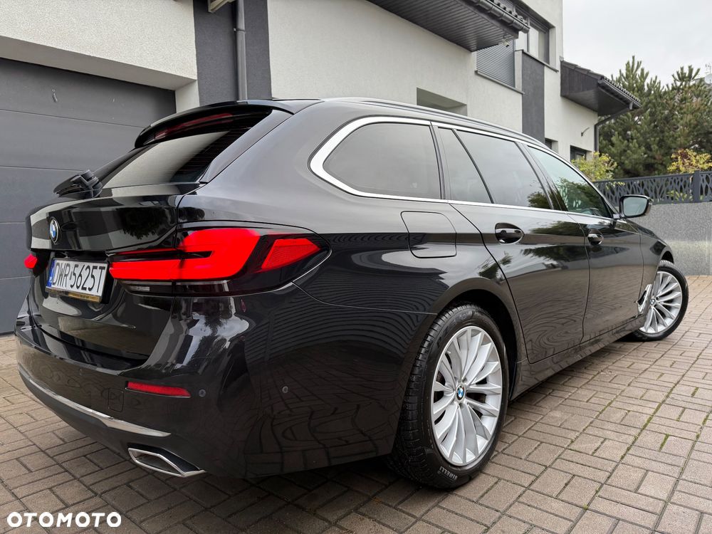 BMW Seria 5 520d Touring Luxury Line - 3