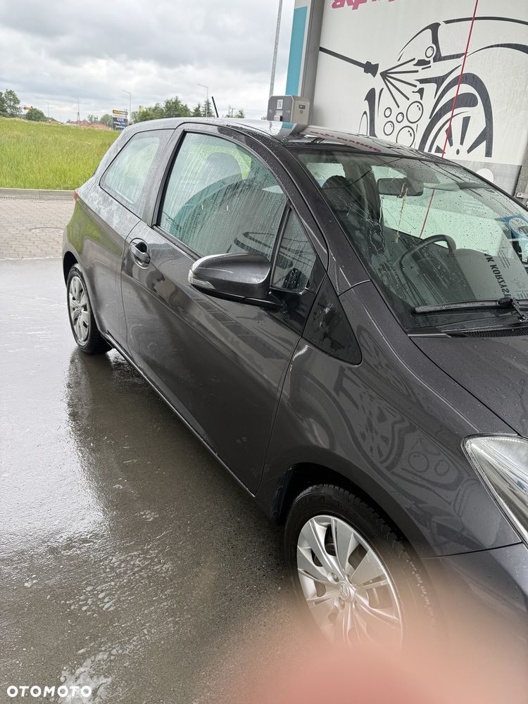 Toyota Yaris 1.33 Dynamic - 21