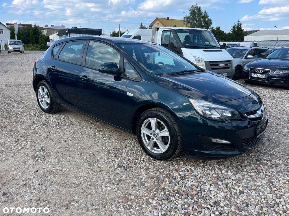 Opel Astra 1.6 Color Edition - 32