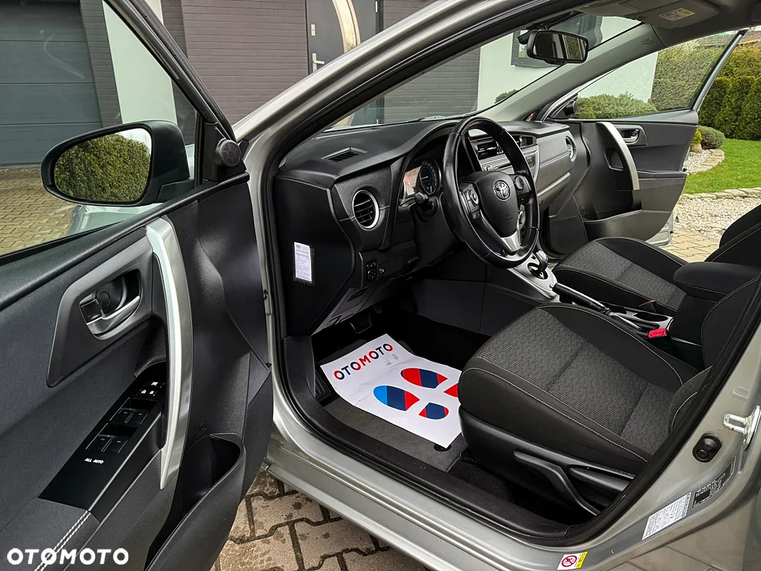 Toyota Auris 1.8 VVT-i Hybrid Automatik Executive - 16