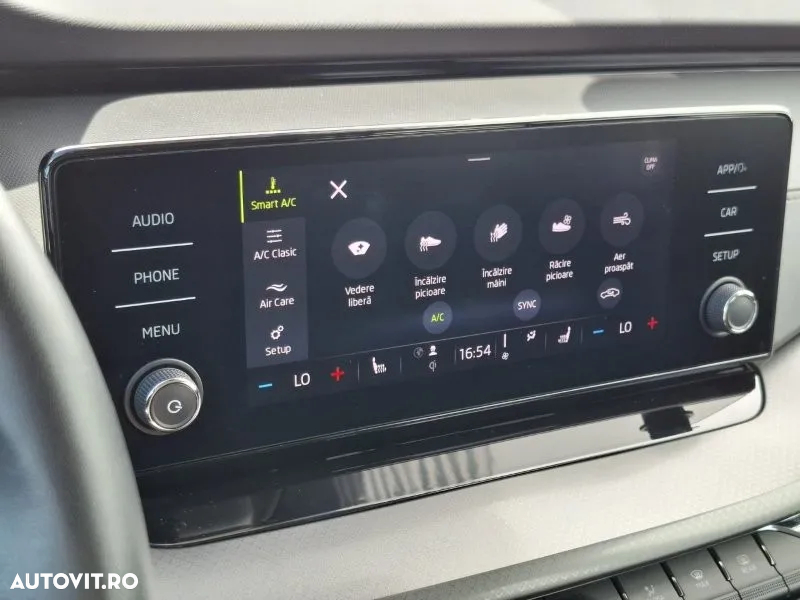 Skoda Octavia 2.0 TDI DSG Ambition - 8