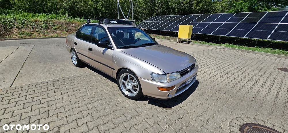 Toyota Corolla - 12