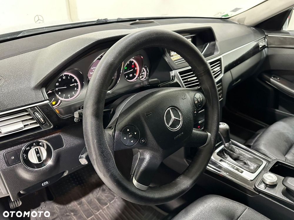 Mercedes-Benz Klasa E - 18