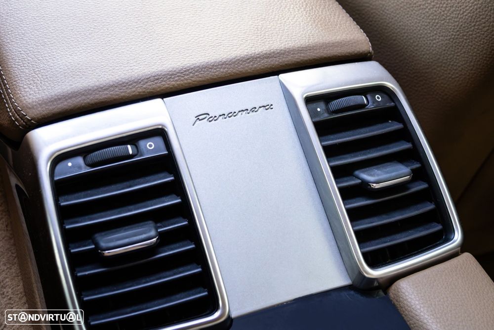 Porsche Panamera Platinum Edition - 35