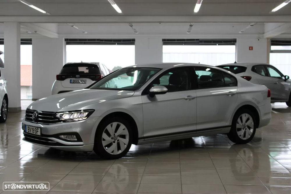 VW Passat 2.0 TDI Elegance - 3