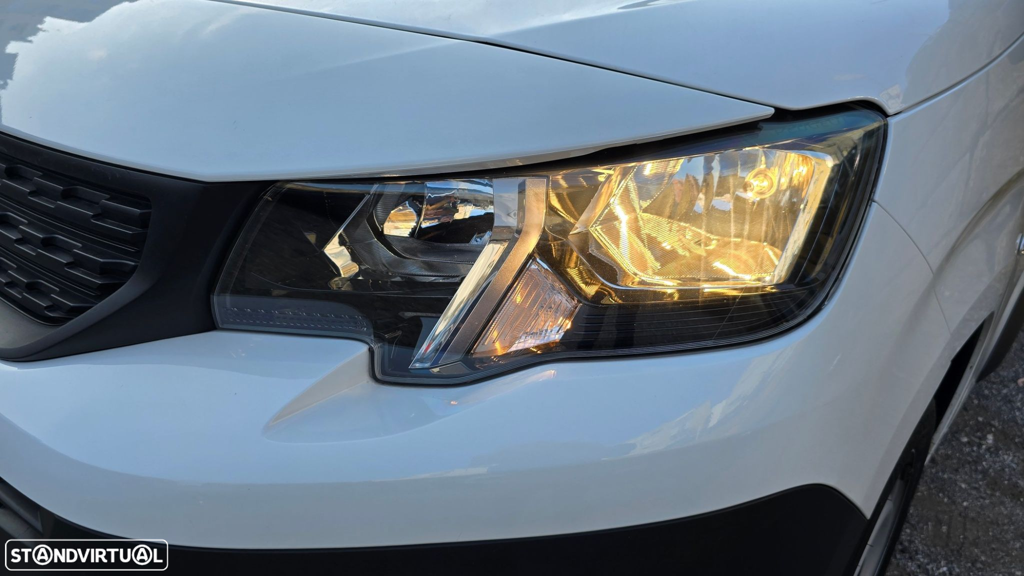 Peugeot Partner 1.5 BlueHDi Premium Standard - 48