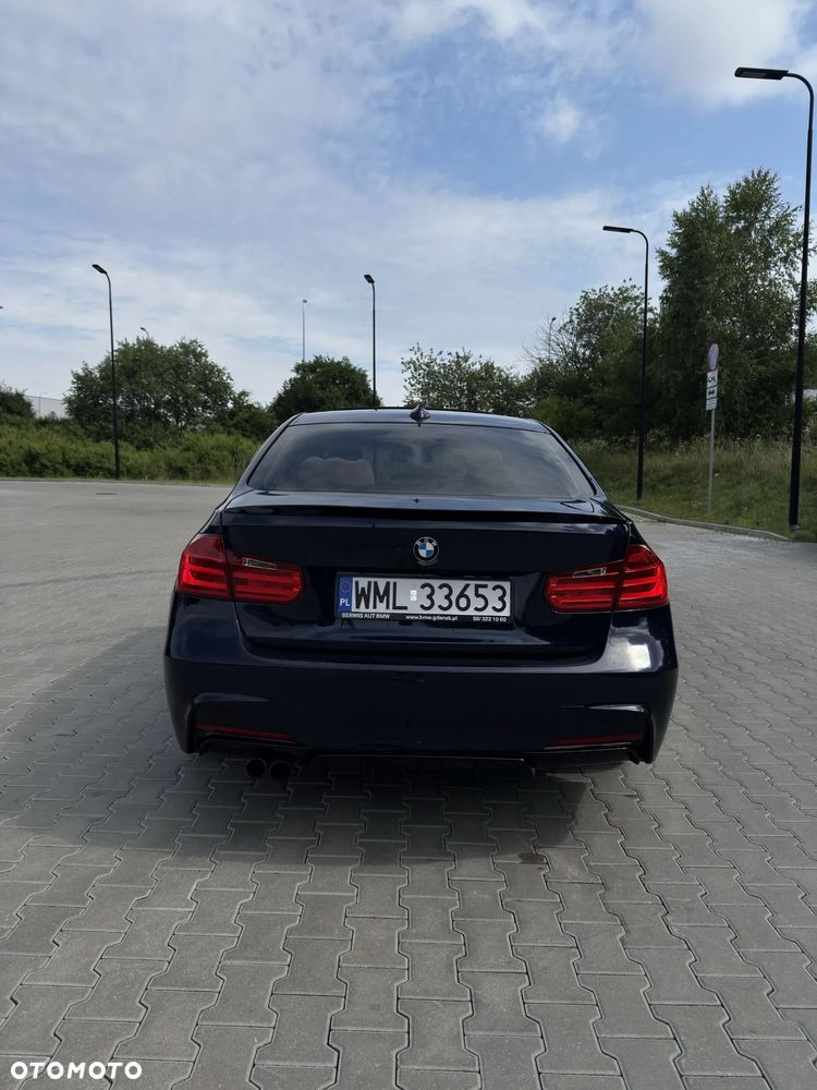 BMW Seria 3 328i xDrive Sport-Aut Luxury Line - 6