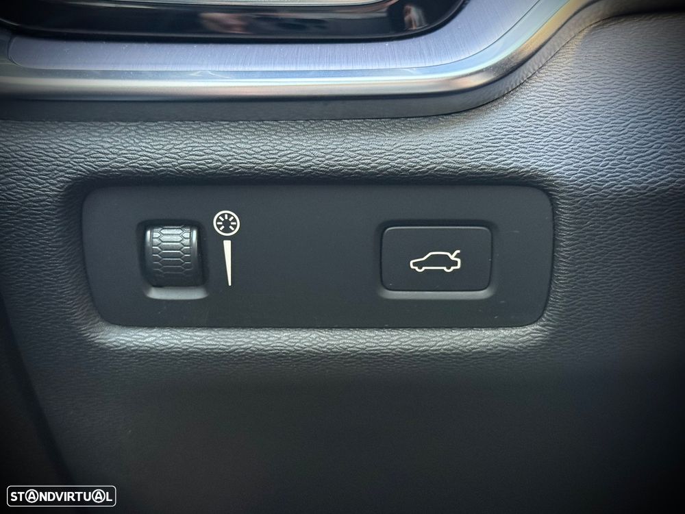 Volvo V60 2.0 D3 Momentum Plus Geartronic - 15