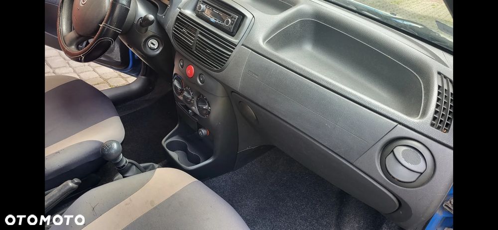 Fiat Punto 1.2 8V Active - 14