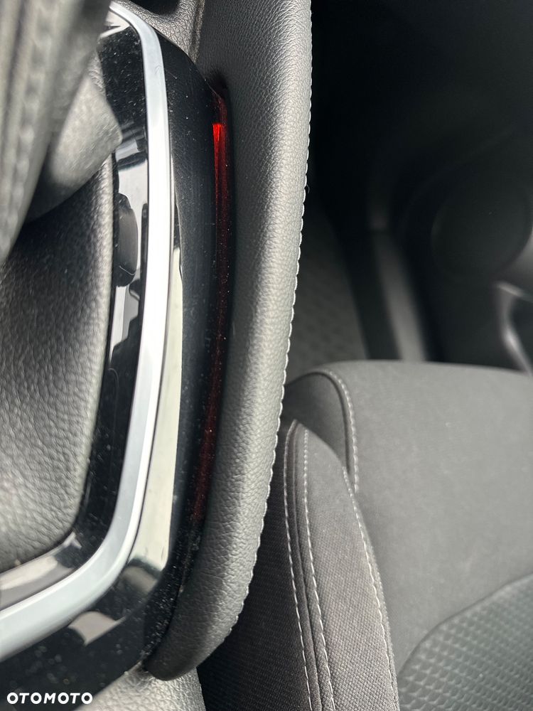 Nissan Qashqai 1.3 DIG-T N-Connecta DCT - 30