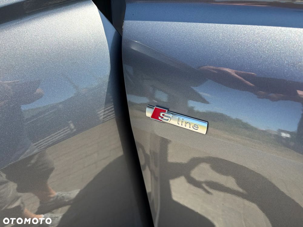 Audi Q4 e-tron 50 quattro - 11