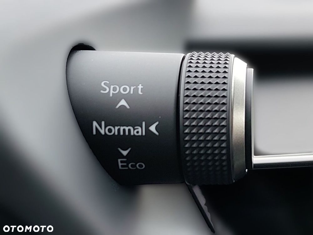 Lexus UX 250h GPF Business 2WD - 21