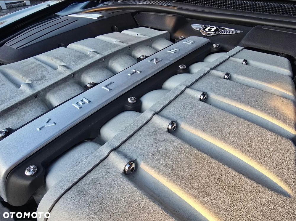 Bentley Flying Spur - 13