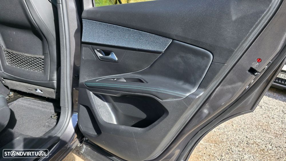 Peugeot 3008 1.5 BlueHDi Allure Pack - 57