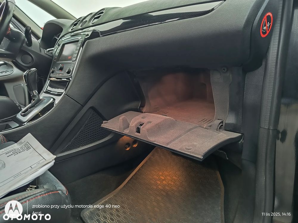 Ford S-Max 2.0 TDCi DPF Titanium - 34