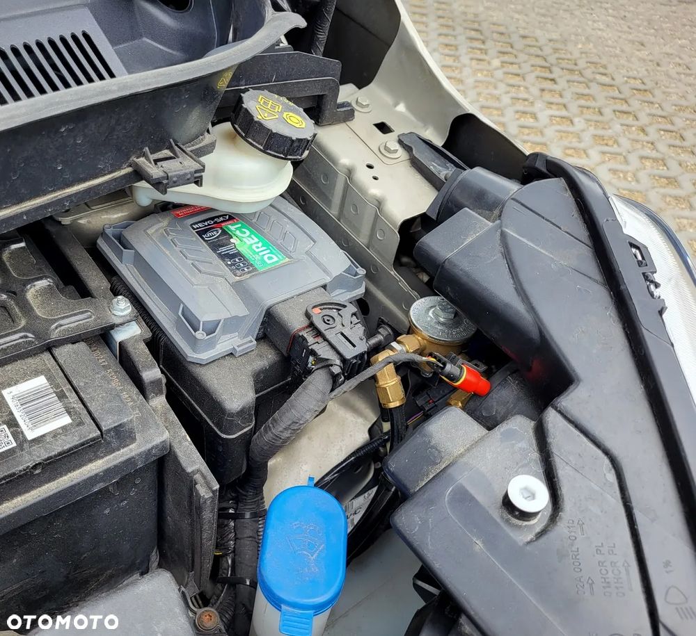 Ford Tourneo Courier 1.0 EcoBoost S&S Titanium - 30
