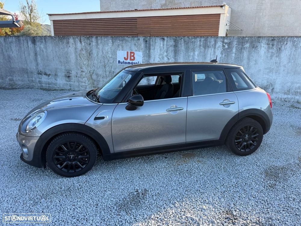 MINI 5 Portas Cooper D - 5