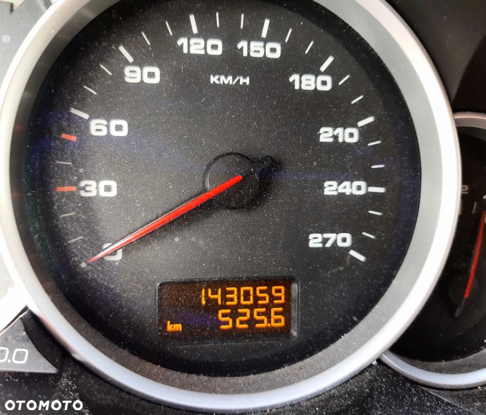 Porsche Cayenne - 13