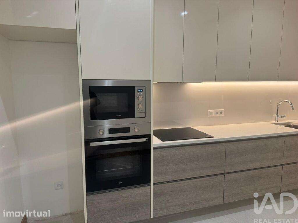 Apartamento T2 em Alcobaça e Vestiaria de 98,00 m2 - Grande imagem: 3/22