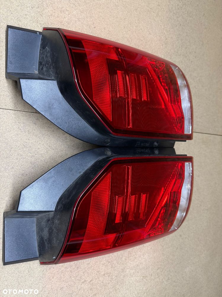 LAMPY TYŁ LEWA PRAWA VOLKSWAGEN TRANSPORTER MULTIVAN T6.1 7LA945096J 7LA945095 - 8