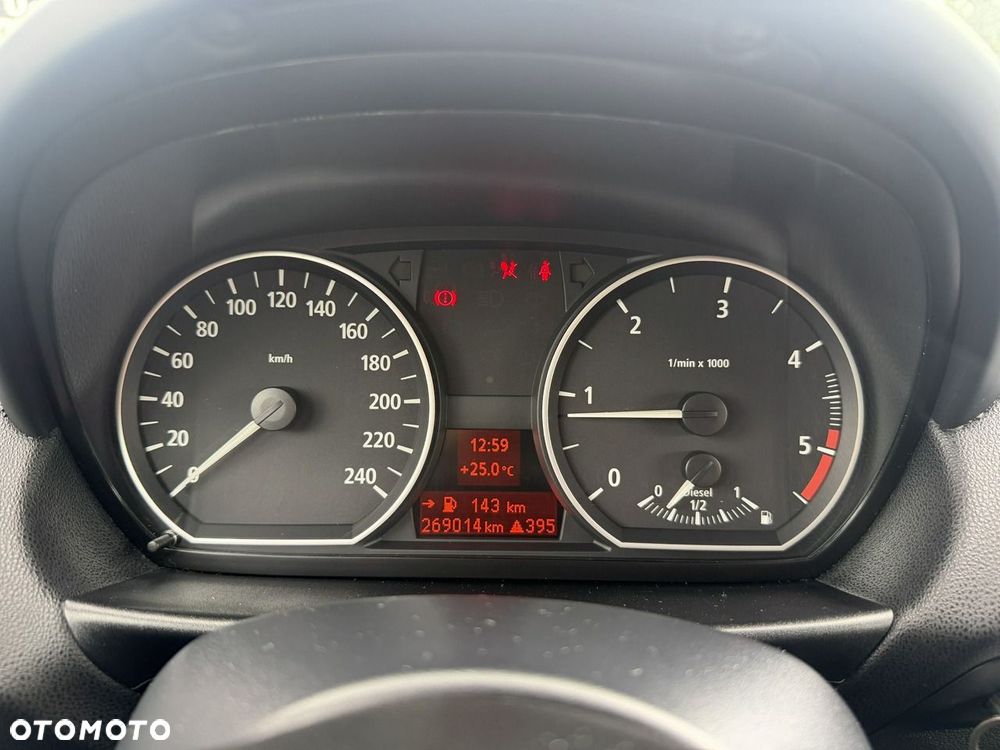 BMW Seria 1 120d - 26