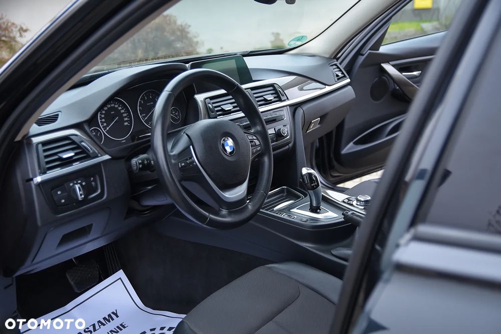 BMW Seria 3 316i Modern Line - 22