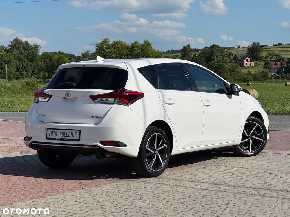 Toyota Auris 1.2 T Dynamic - 3