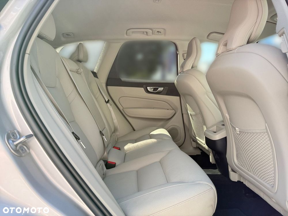 Volvo XC 60 - 29