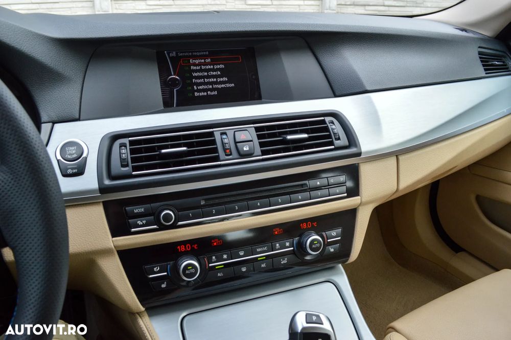 BMW Seria 5 520d Aut. Modern Line - 40
