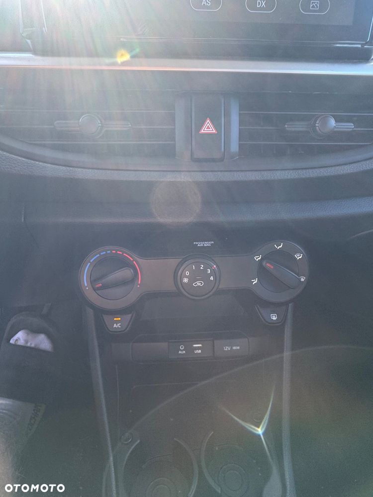 Kia Picanto 1.0 L - 22