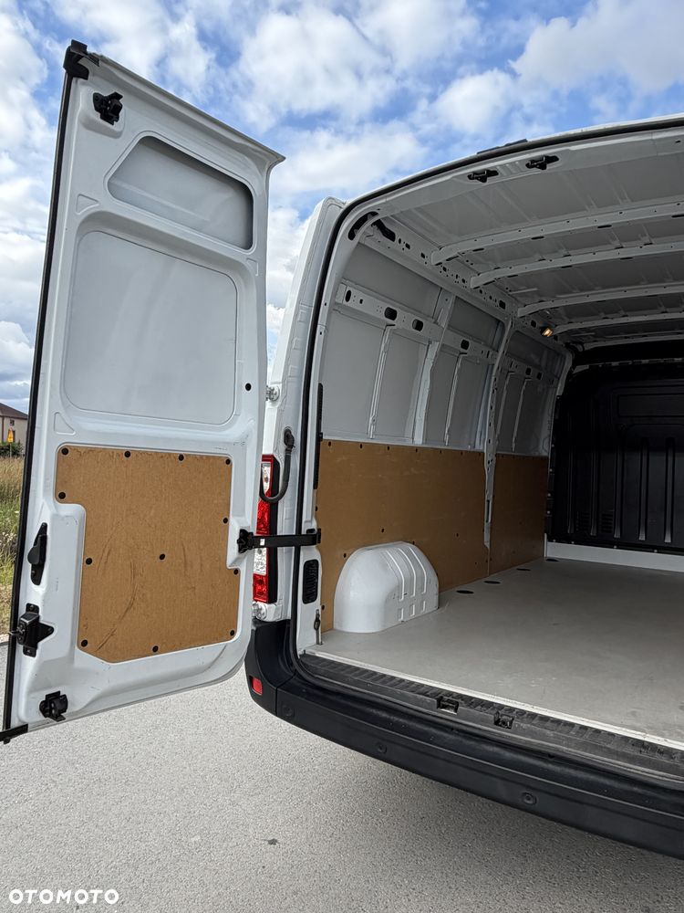 Renault Master - 10