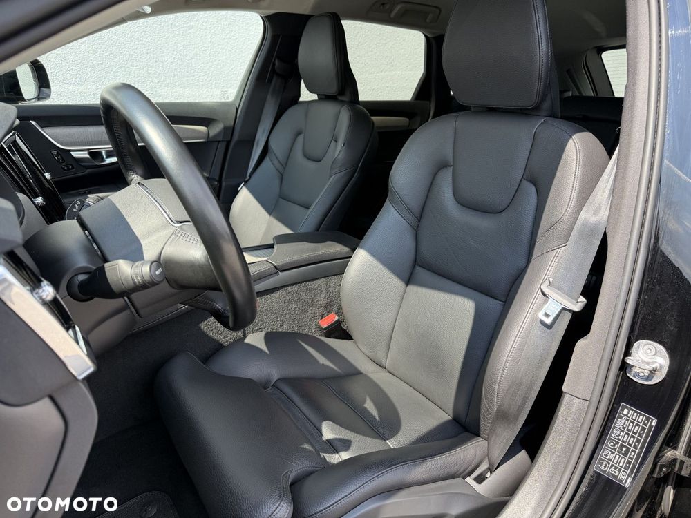 Volvo V90 Cross Country - 15