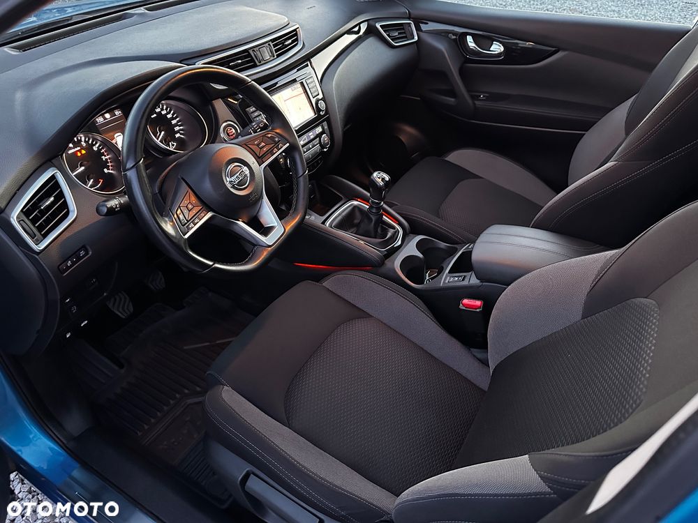 Nissan Qashqai 1.3 DIG-T N-Connecta EU6d - 21