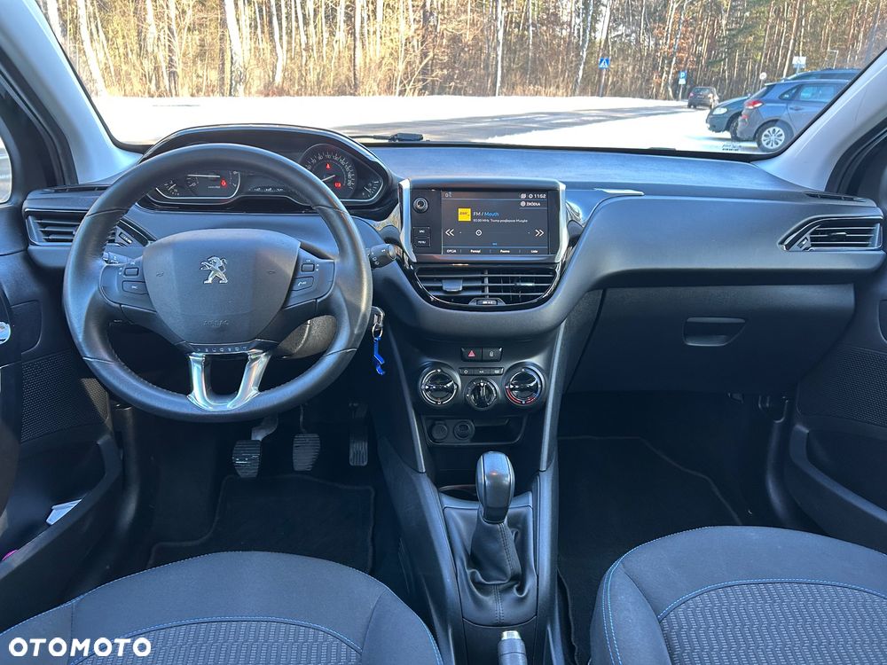 Peugeot 208 1.2 PureTech GPF Signature S&S - 9