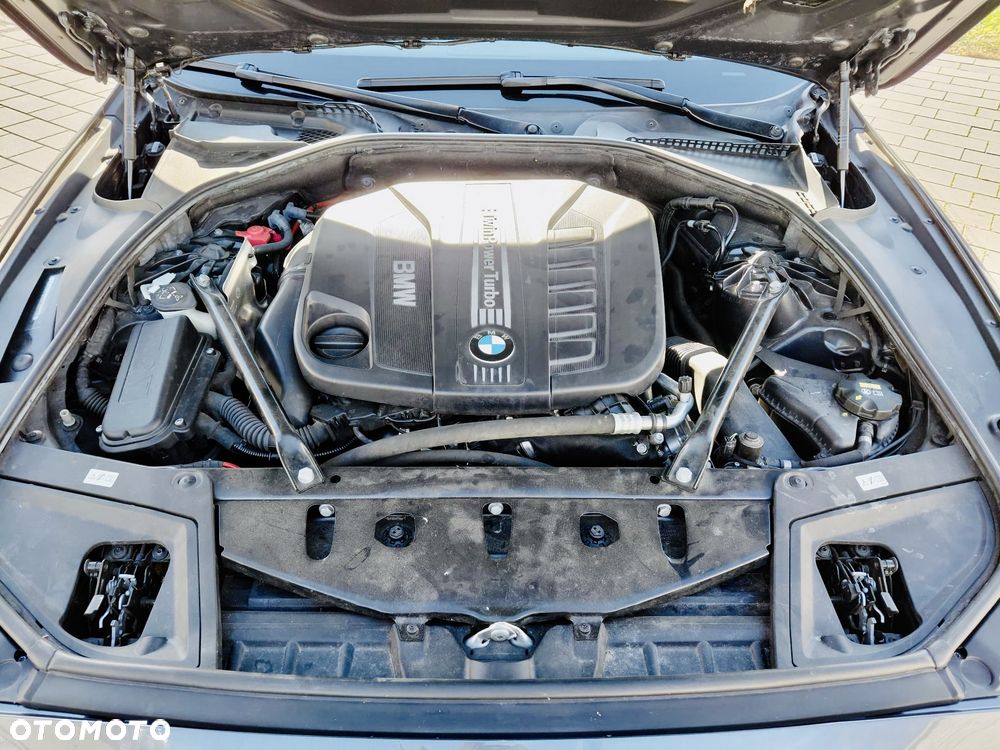 BMW Seria 5 535d Sport-Aut Modern Line - 15