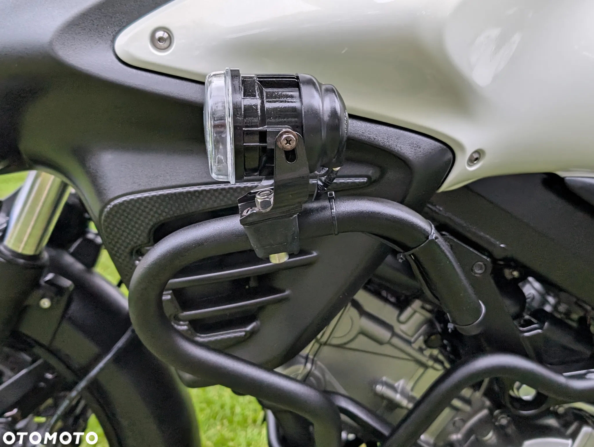 Suzuki V-STROM - 27