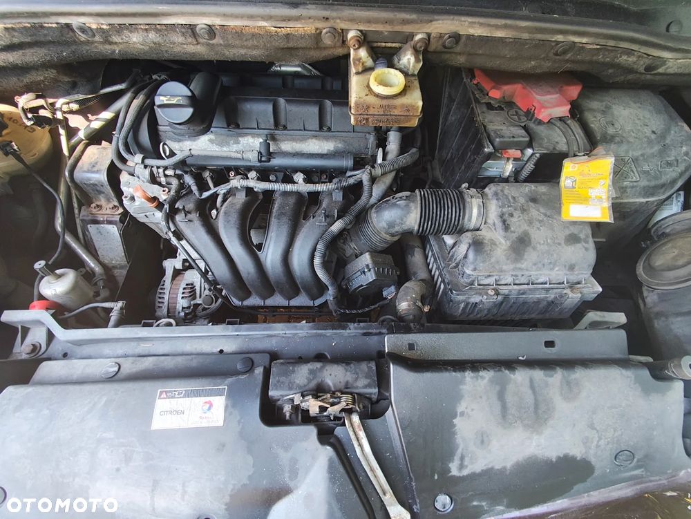 Citroën C4 Grand Picasso 1.8 16V Style - 19